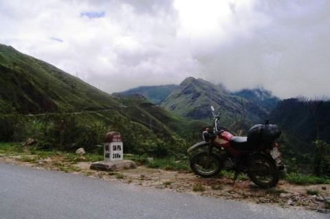 Vietnam, road-to-sapa